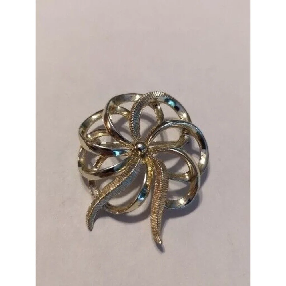 Star Brand Silver Tone Metal Brooch Curved Scroll Loops Circles Vintage